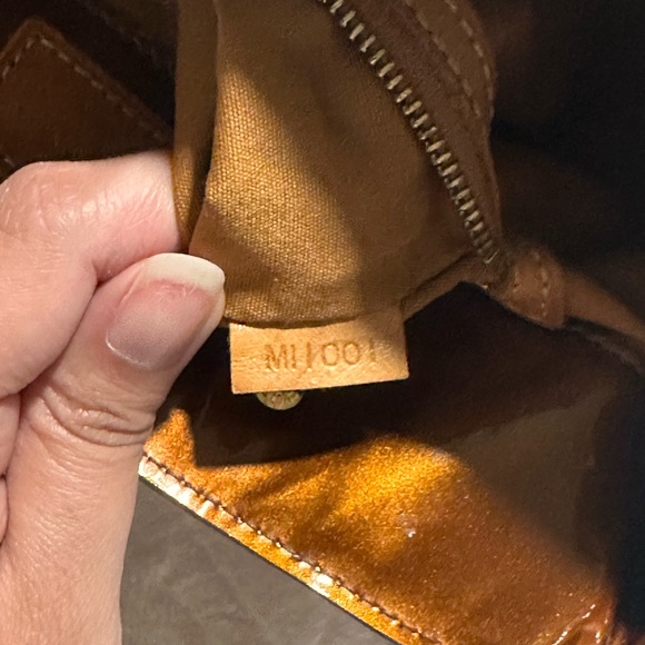 louis vuitton bronze vernis handbag - Picture 11 of 15